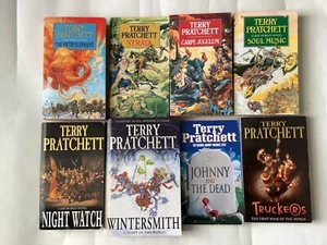 Terry Pratchett: 8 x Discworld Paperback Books Bundle, Job Lot - Picture 1 of 18