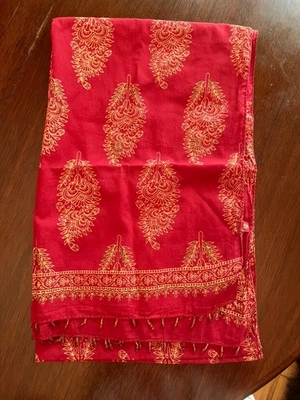 Bufanda Anokhi Mujer Roja con Algodón Dorado Estampada a Mano 15x72 Hecha en India Foto 1 de 3