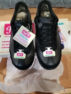 Relax Fit Skechers Women's Bikers-Systematic Oxford, Black Suede, 5 M US NIB - Image 1 of 4