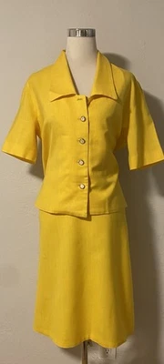 Hecho por Diseño Mujer Traje Falda y Chaqueta 2 Piezas Talla XL Amarillo Foto 1 de 4