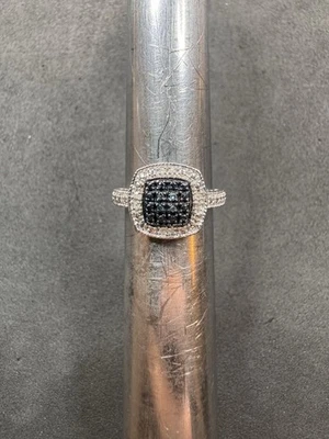 Lote de joyas de plata de ley 925 de 3,5 g con anillo de diamantes talla 6 B Foto 1 de 4
