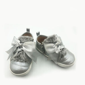 Badgley Mischka Baby Girl's Bella Metallic Bow Sneaker
