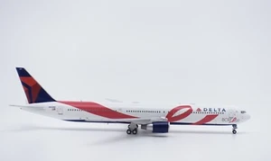 1:400 Panda DELTA BOEING 767-400 Passenger Airplane Diecast Aircraft Plane Model - Picture 1 of 8