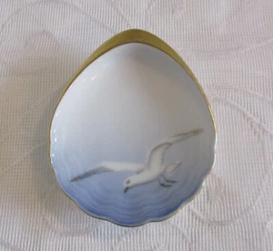 Vintage Bing Grondahl B&G Shell Shaped Seagull Pin Dish Butter Dish - Picture 1 of 6