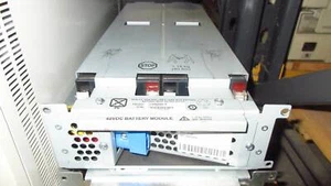 APC 911-0133 Smart-UPS RBC43 plateau cartouche de remplacement de batterie - Photo 1/3