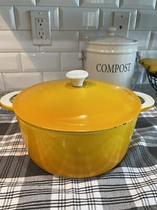 HORNO HOLANDÉS DE HIERRO FUNDIDO VINTAGE DESCOWARE R0-10 5Q Bélgica con tapa amarilla caléndula - Imagen 1 de 24