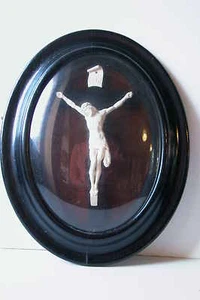 § LE CHRIST SUR LA CROIX DANS UN CADRE NAPOLEON III VITRE BOMBE 38.5 CM HAUTEUR - Imagen 1 de 3