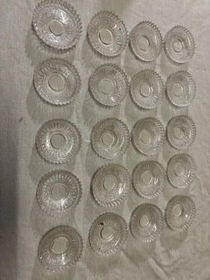 20 coupelles de lustre en verre moulé pour lustre pampilles ancien - Photo 1/4