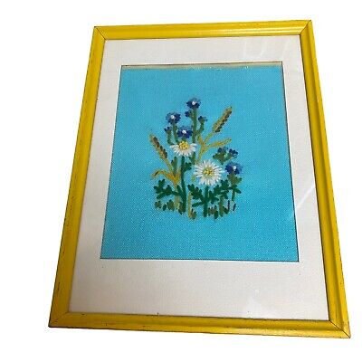 Vintage MidCentury 1970s Crewel Embroidery Daisy And Flowers Yellow Framed Art • 30.45€