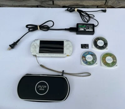 Sony Playstation PSP 1000 White W/ Charger Case & 3 Games *Read Description* - Image 1 of 4