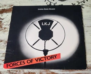 VG Linton Kwesi Johnson – Forces Of Victory (1979) Mango – MLPS 9566 LP, US - Imagen 1 de 4