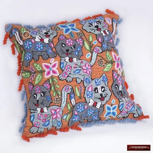 Embroidered pillow covers 18x18", Cat design, Peruvian Accent Alpaca pillows - Picture 1 of 4