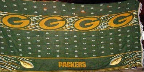 NFL Green Bay Packers - Love Seat Cover - Blanket, New (Size 72" x 108") Cover