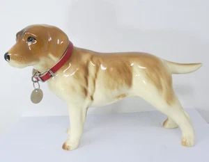 Coopercraft Labrador Hundefigur mit rotem Halsband und Etikett Oliver glasierte Keramik - Bild 1 von 6