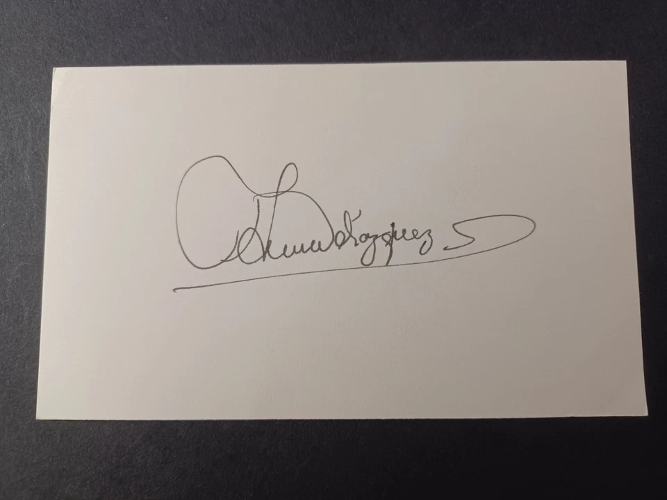 Freddie Velazquez (d. 2019) Signed Index Card - Pilots, Braves - B - Image 1 of 1