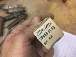 antique vintage riteway r4 42 spark plug - Picture 1 of 2