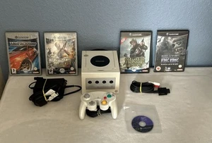 Nintendo GameCube Pearl White Konsole mit offiziellem Controller Spiele Bundle sehr guter Zustand - Bild 1 von 24