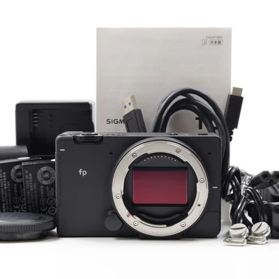 SIGMA fp 24.6MP Spiegellose Vollformat Digitalkamera Body [Top Neuwertig] #4394J - Bild 1 von 4