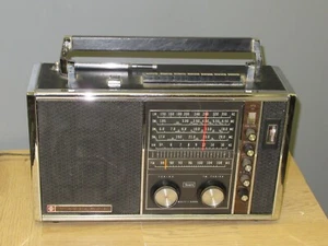 Radio AM FM SW SEARS 20 Wayfarer Modelo 8227 Multi Banda De Colección COMO ESTÁ - Imagen 1 de 11