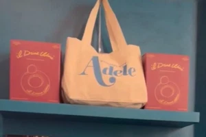OFFICIAL WEEKENDS WITH ADELE 2023 LAS VEGAS LARGE TOTE BAG LIMITED RARE - Bild 1 von 2