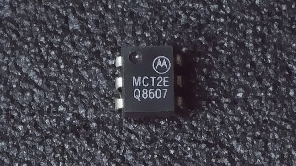 Motorola MCT2E Fototransistor Optoacoplador IC DIP6 - Nuevo Foto 1 de 1