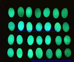 1pcs "Glow In The Dark" Tibetan Wealth-God Ancient Luminous Stone Old Dzi Bead - Bild 1 von 7