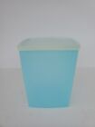 Vintage Tupperware Ice Blue 6 Cup Container #1311-7 - Lid #310-55 (5x4.5x6)