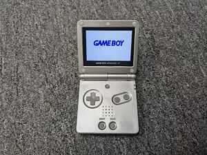 Nintendo Game Boy Advance SP AGS 101 Platinum Versione Luminosa Retroilluminato Restaurato! - Foto 1 di 4