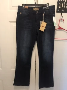 NWT Dear John Hybrid Skinny Bootcut Women's Jeans 30P Petite Measures 31x29 - Picture 1 of 10
