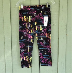 NWT CHROME Black Multi-color Capri Leggings S/M - Picture 1 of 4