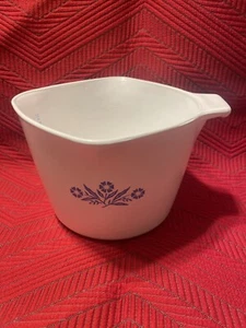 Vintage Corning Ware P-55-B Blue Cornflower 1 Quart 4 Cup Measuring Bowl USA - Picture 1 of 12