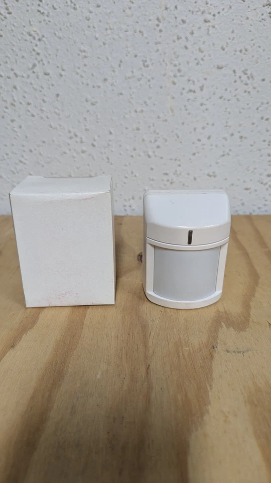 Napco GEM-PIR 1500 Motion Detector - Image 1 of 1