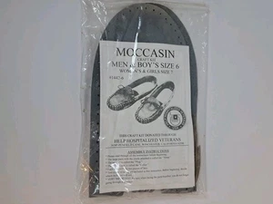 NUEVO Kit Artesanal Mocasín Hombres Niños Talla 6 Mujeres Niñas Talla 7 Color Gris Difícil de Encontrar Raro - Imagen 1 de 3