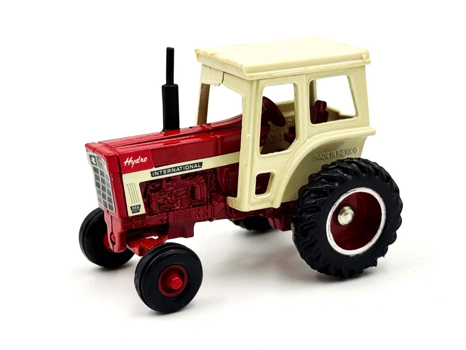 1/64 International 966 Hydro w/ Cab - Image 1 of 1
