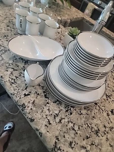 PALLAS BY SANGO, VINTAGE CHINA Made IN JAPAN Set - Picture 1 of 4