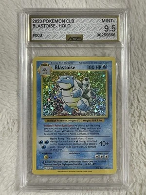 Blastoise 003/034 Trading Card Game Classic Holo - Image 1 of 2