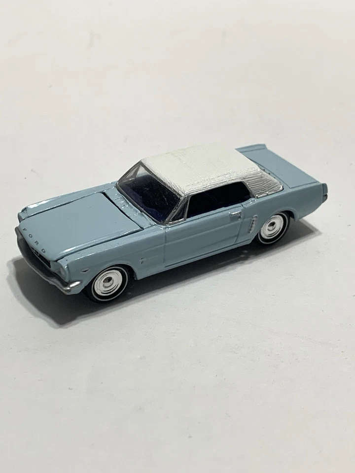 Johnny Lightning 1999 литой 1/64 Bond 007 Thunderball синий 1965 Ford Mustang - Изображение 1 из 4