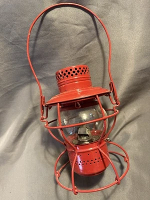 Pennsylvania Railroad Handlan Lantern w/ Etched Globe & PRR Marked Tank - Image 1 of 4