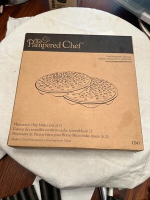Pampered Chef Set of 2 Microwave Chip Makers, Silicone, Gray 1241 - Image 1 of 4