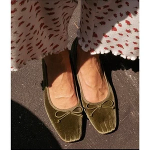 Zapatos de salón Gianni Bini x Lilly Sisto de terciopelo envolvente al tobillo talla 8,5 verde balletcore - Imagen 1 de 10