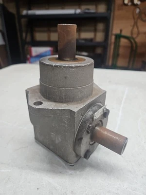 Grasshopper 直角 CW 变速箱原始设备制造商零件 #3920(EB4) — 第 1/3 张图片