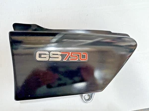 Genuine Suzuki GS750 1977-1979 Left Hand Side Panel & Badge 47211-45000 - Picture 1 of 7