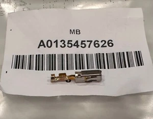 Pin contatto terminale spina connettore cablaggio originale Mercedes A0135457626 - Foto 1 di 2