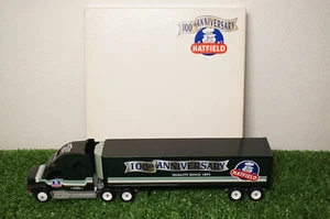 Winross Diecast 1/64 Scale Truck Hatfield Meats T-Bird Reefer 1995 - Picture 1 of 2