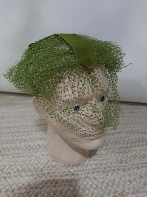 Vintage 60's green Netting  union made? Women's Hat  - Image 1 of 4