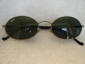 ๐ VINTAGE RAY-BAN SUNGLASSES W2977 METAL FRAME GREEN LENS ST135 3PT8 - Picture 1 of 6