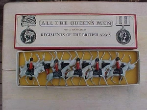 Soldados de juguete británicos de colección todos los hombres de la reina con caja - Imagen 1 de 1