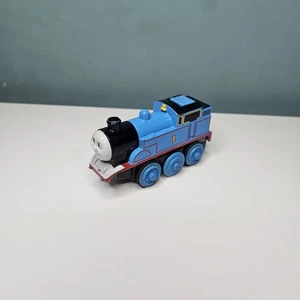 Thomas The Tank Engine & Friends HOLZEISENBAHN THOMAS ZUG MOTORISIERT - Bild 1 von 6