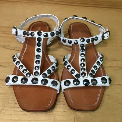 Sandália feminina Jeffrey Campbell Amaryl cravejada no tornozelo couro branco tamanho 7 - Imagem 1 de 4