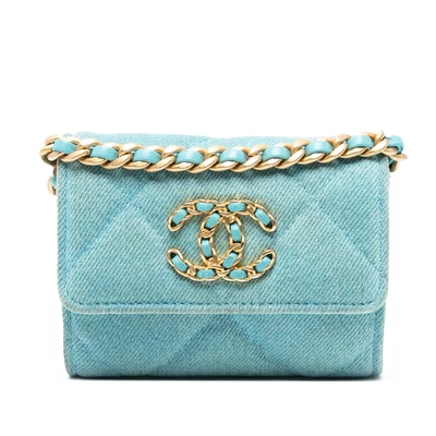Porta-cartões Chanel acolchoado denim autenticado 19 com corrente azul - Imagem 1 de 4
